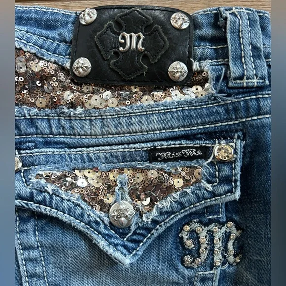 Miss Me Denim Cuffed Capri Jeans - Picture 7 of 7